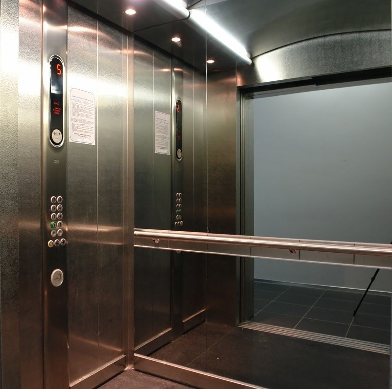Включи про лифт. Лифт Европа 2000. Лифт пассажирский g08823d/900 панорамный. NTD a5000 лифт. Лифт Отис 3 этаж.